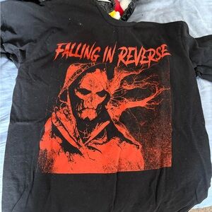 Medium sized falling in reverse tshirt